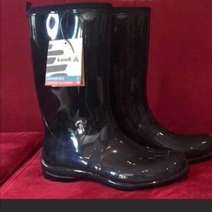 Kamik Women’s Heidi Rain-boot in black NWT
